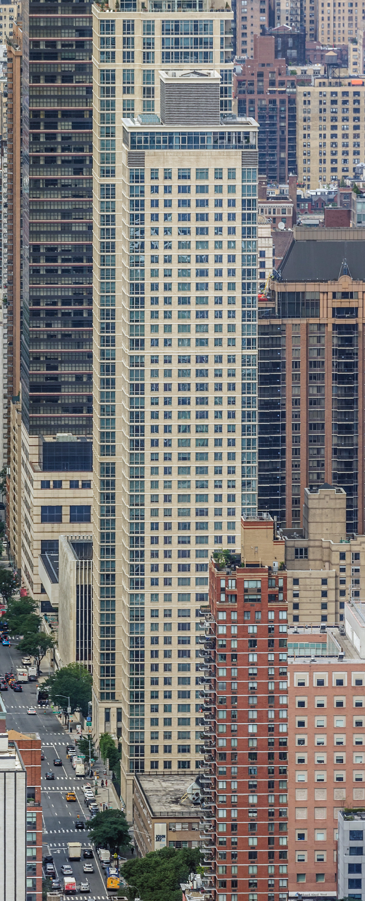 The Encore, New York City - View from The Edge. © Mathias Beinling